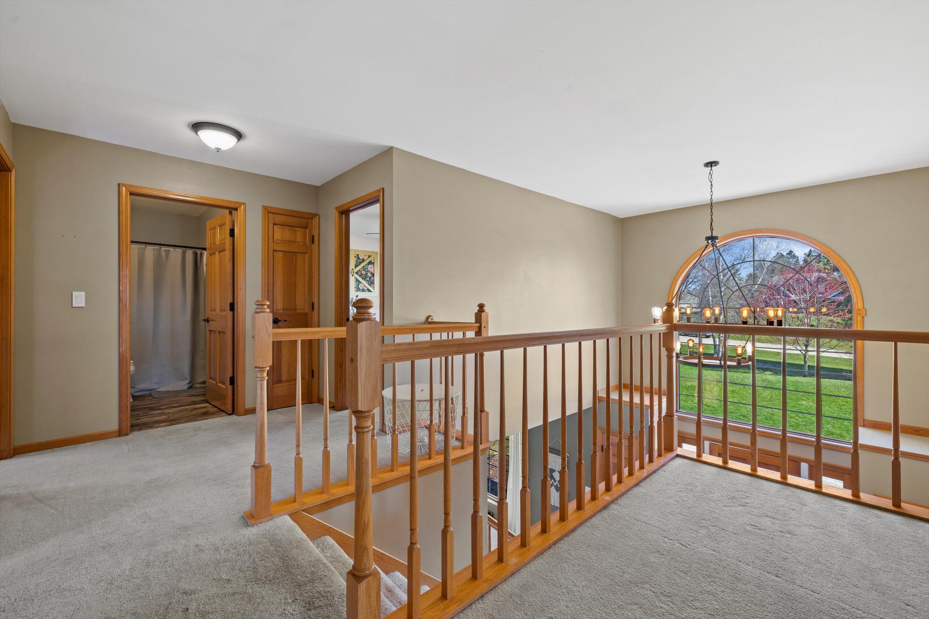 W266S8655 Rustic View Lane Vernon, WI 53149 - Photo 20 of 60 Upstairs