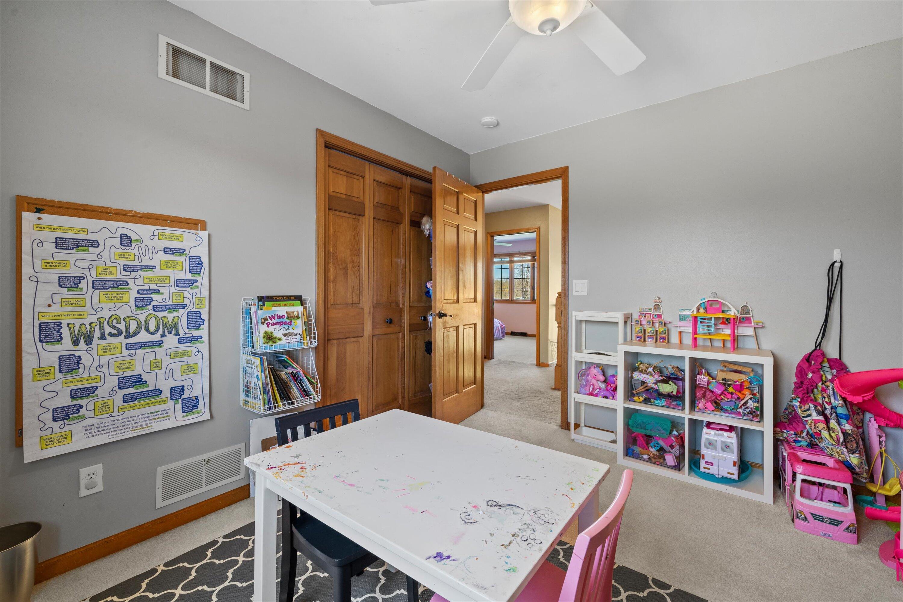 W266S8655 Rustic View Lane Vernon, WI 53149 - Photo 22 of 60 Bedroom 1