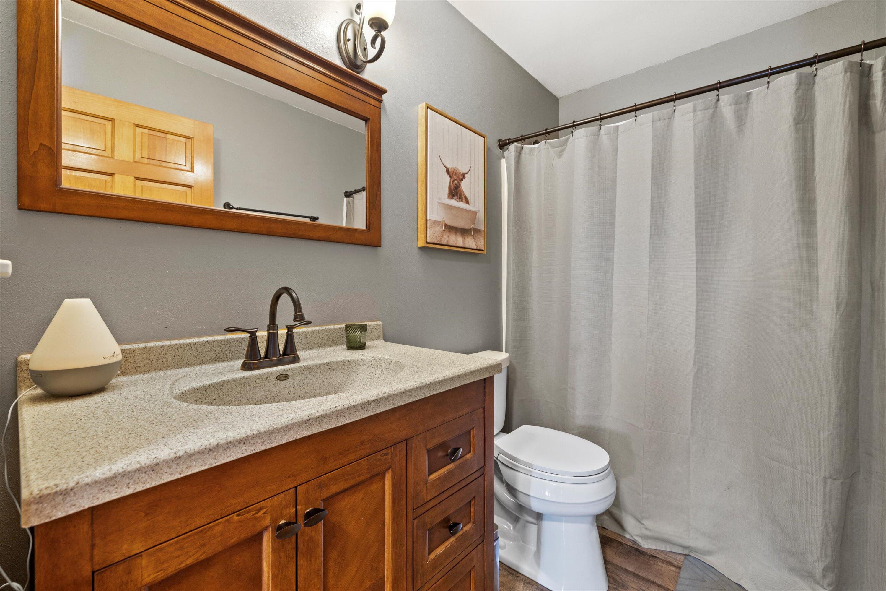 W266S8655 Rustic View Lane Vernon, WI 53149 - Photo 25 of 60 Upstairs Bathroom