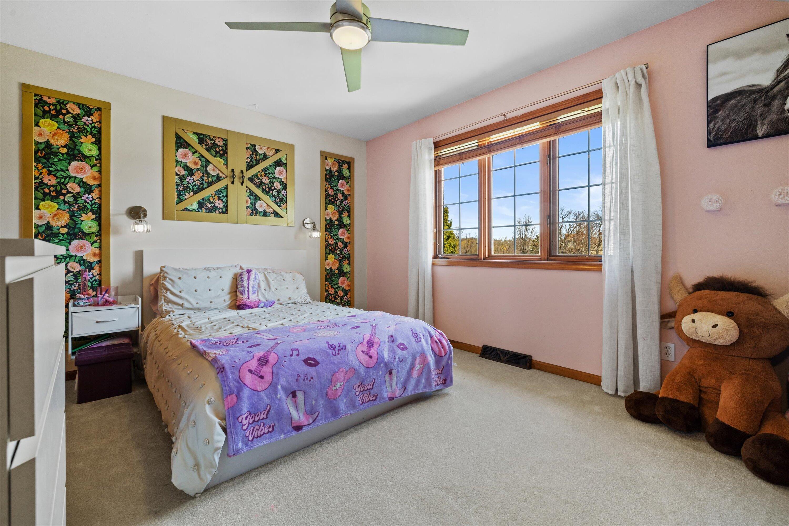 W266S8655 Rustic View Lane Vernon, WI 53149 - Photo 26 of 60 Bedroom 3