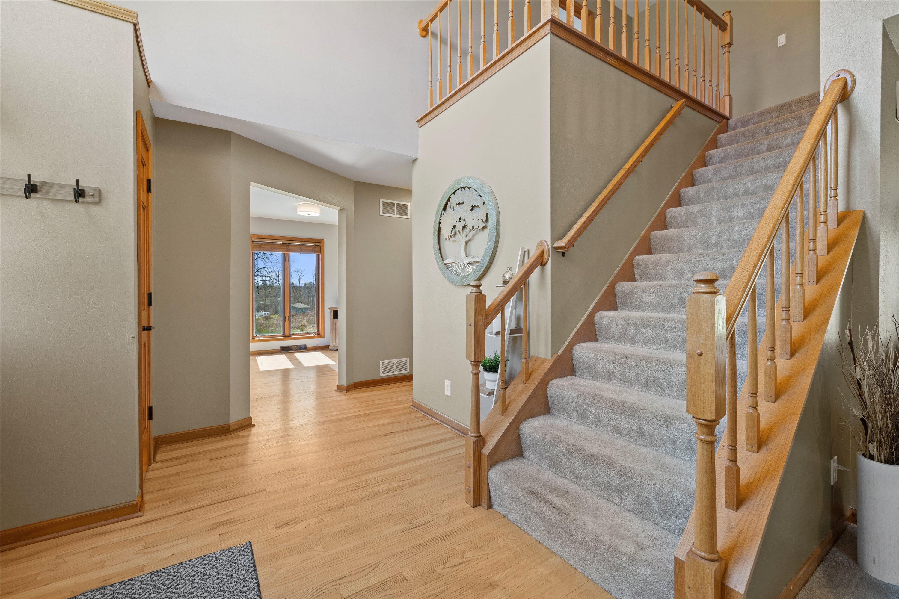 W266S8655 Rustic View Lane Vernon, WI 53149 - Photo 4 of 60 Welcome