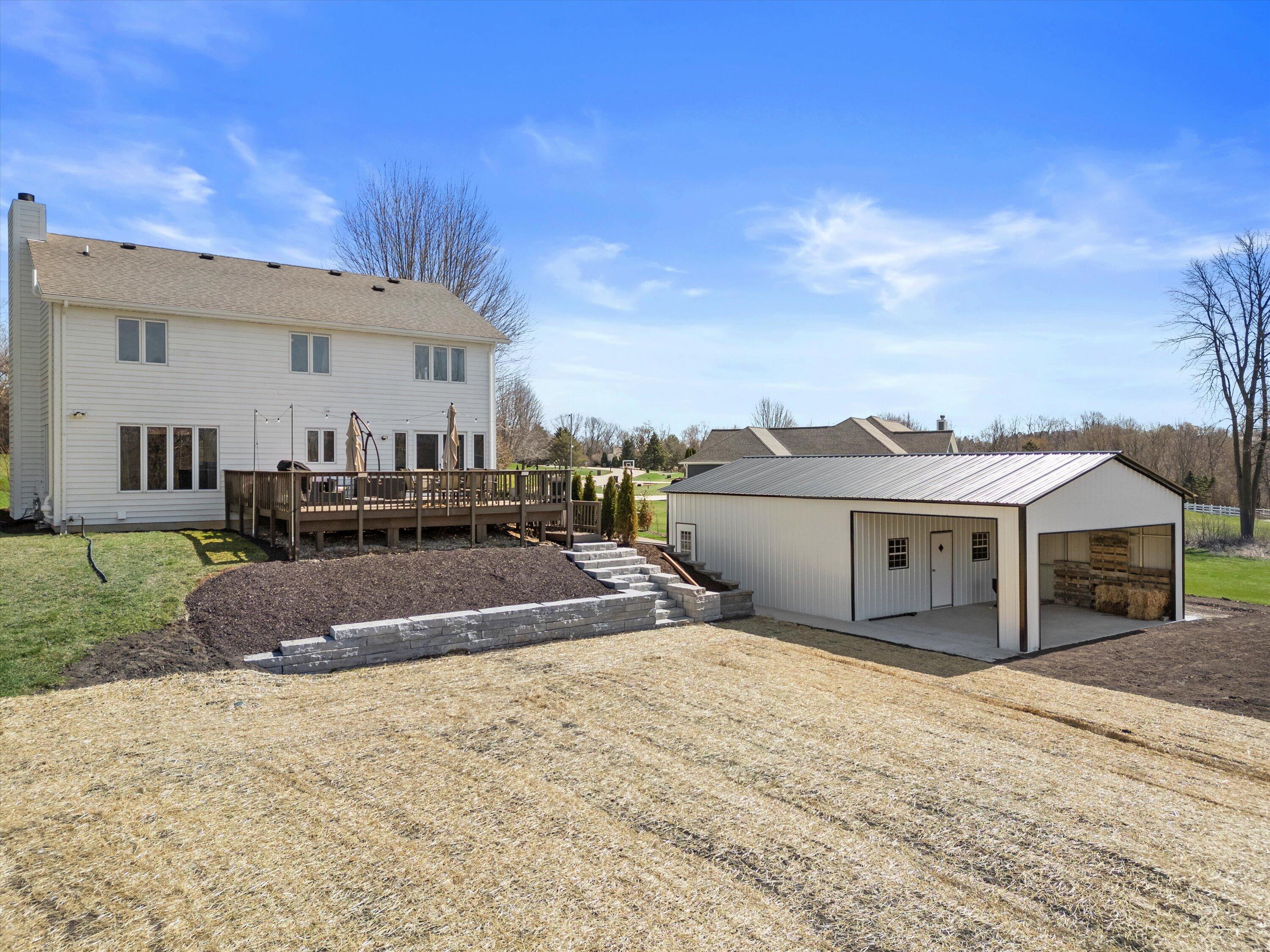 W266S8655 Rustic View Lane Vernon, WI 53149 - Photo 52 of 60 Back of yard