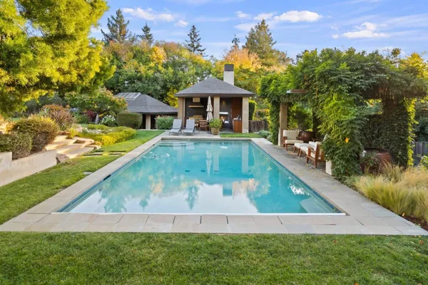 $11,800,000 | 26140 Rancho Manuella Lane, Los Altos Hills, CA 94022
