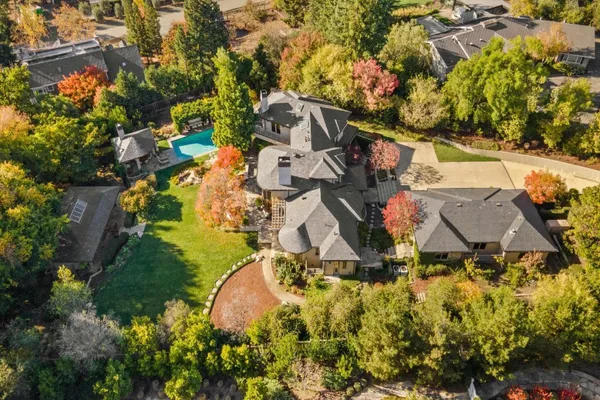 $11,800,000 | 26140 Rancho Manuella Lane, Los Altos Hills, CA 94022