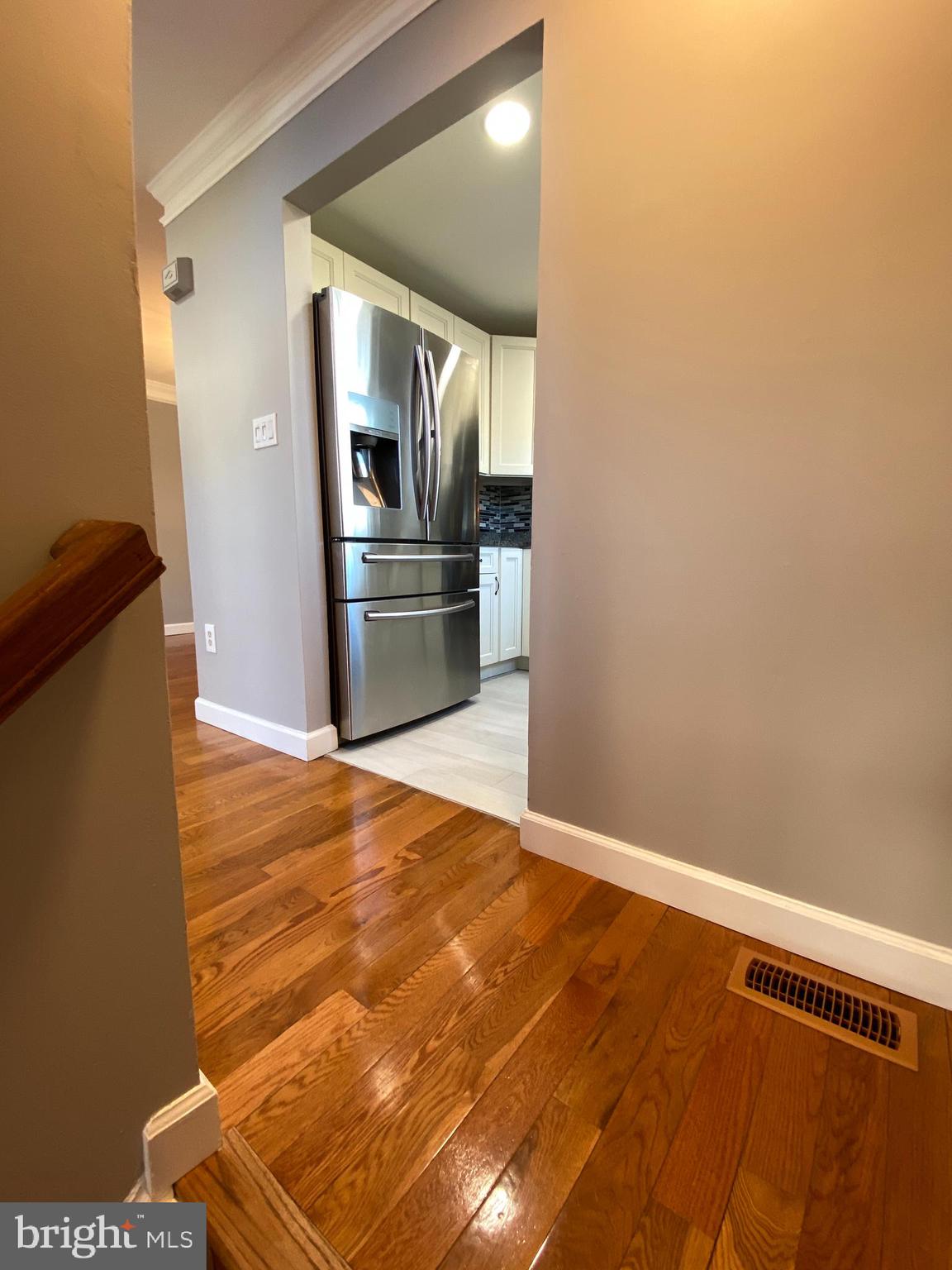 22914 Oakgrove Road Sterling, VA 20166 - Photo 16 of 42 Gallery Image 16