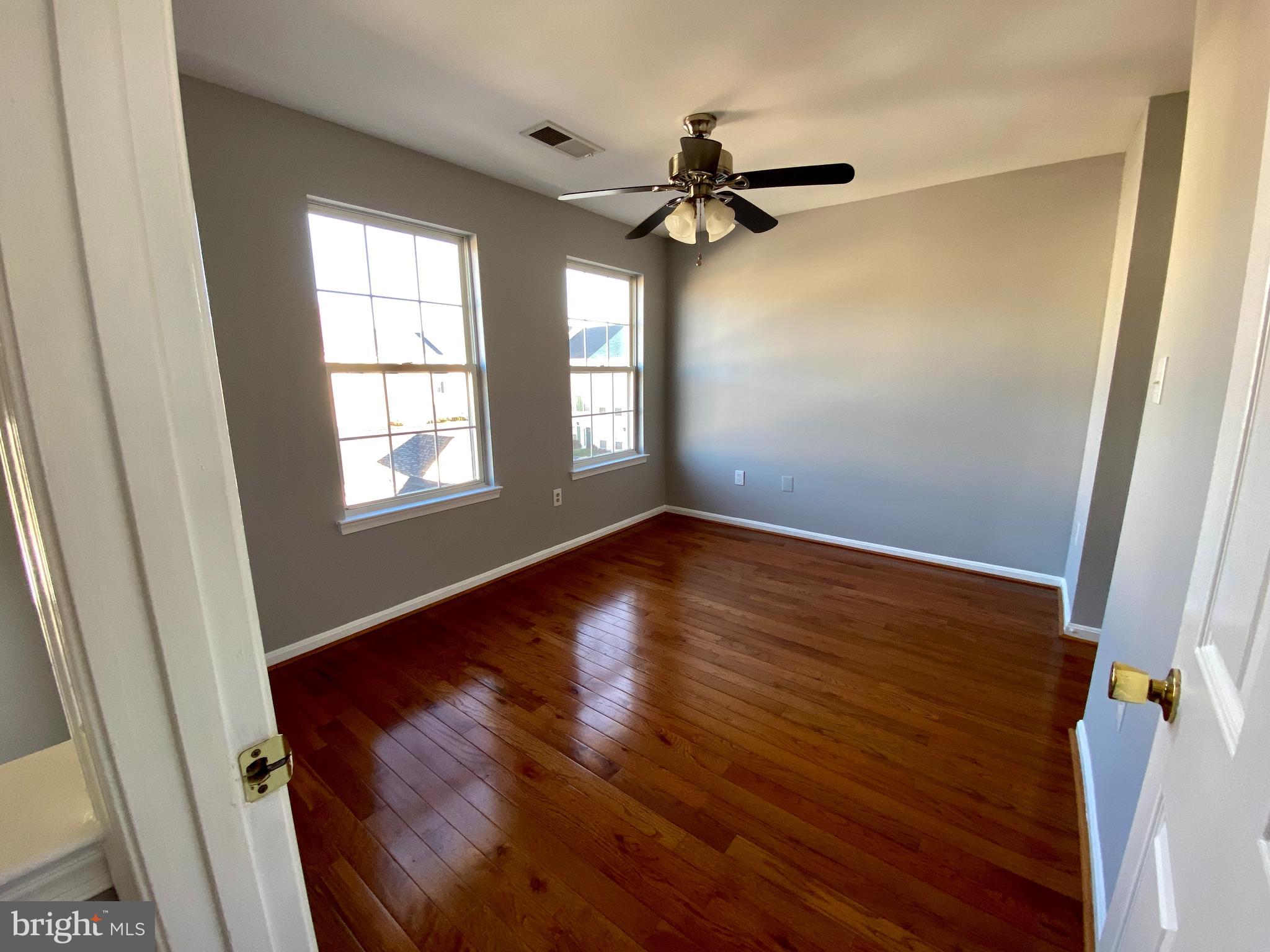 22914 Oakgrove Road Sterling, VA 20166 - Photo 29 of 42 Room 2