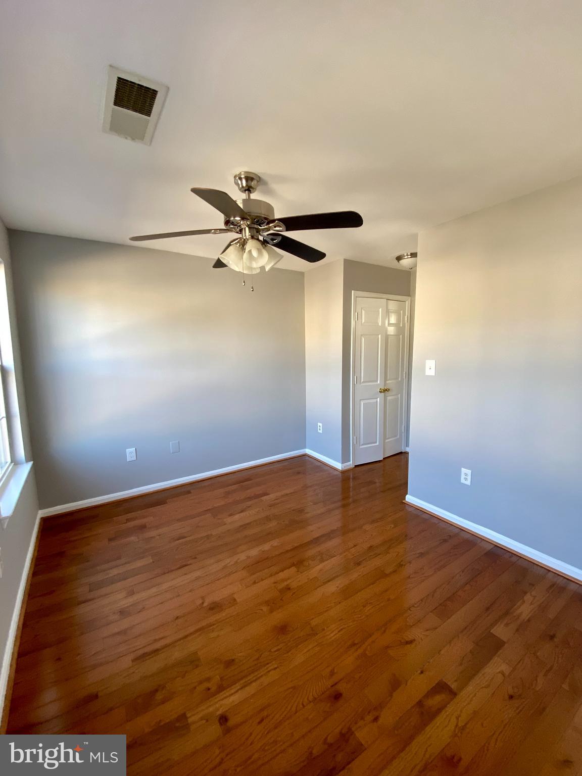 22914 Oakgrove Road Sterling, VA 20166 - Photo 30 of 42 Gallery Image 30