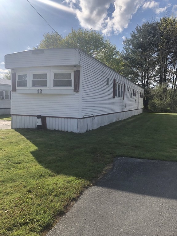 12 Clems Way Acushnet, MA 02743 - Photo 4 of 13 Gallery Image 4