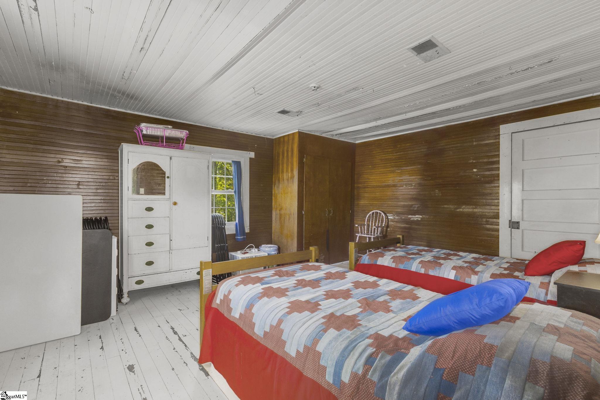 2444 Abner Creek Road Duncan, SC 29651 - Photo 15 of 34