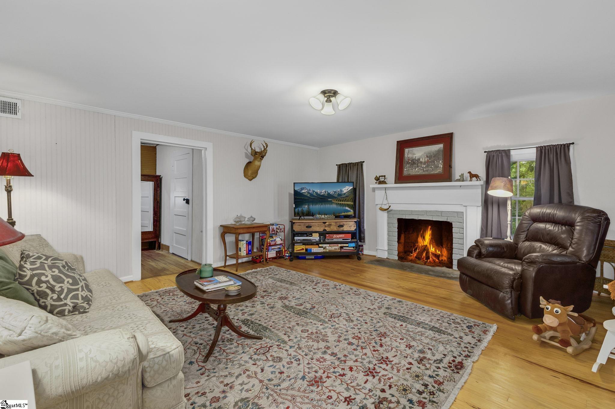 2444 Abner Creek Road Duncan, SC 29651 - Photo 6 of 34