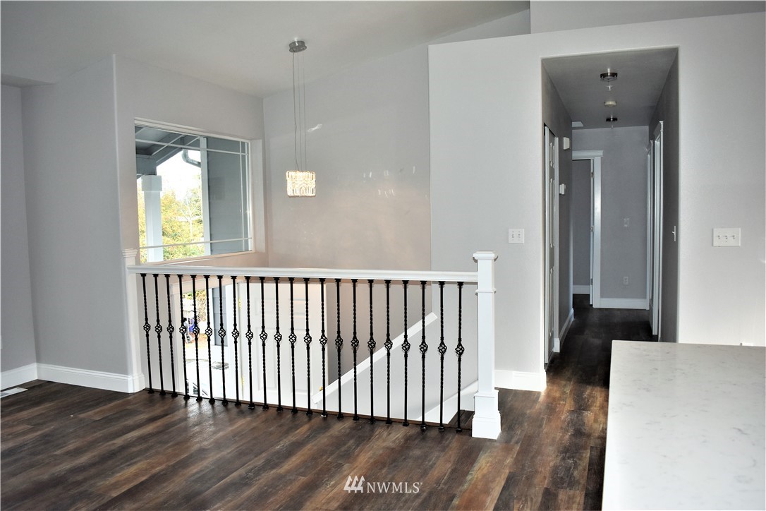 6423 Cady Road Everett, WA 98203 - Photo 2 of 23