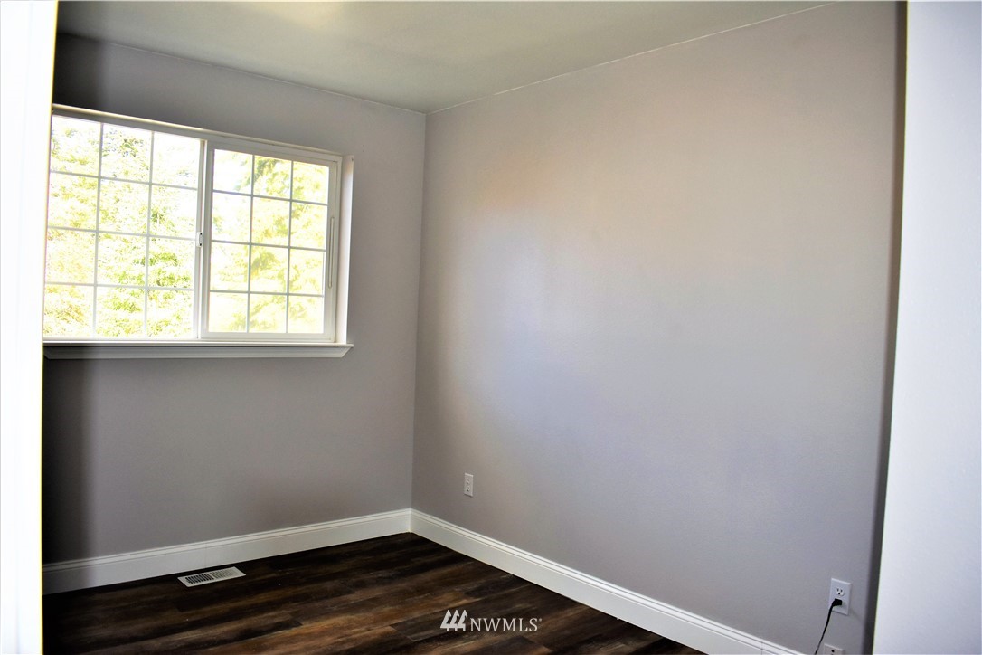 6423 Cady Road Everett, WA 98203 - Photo 15 of 23