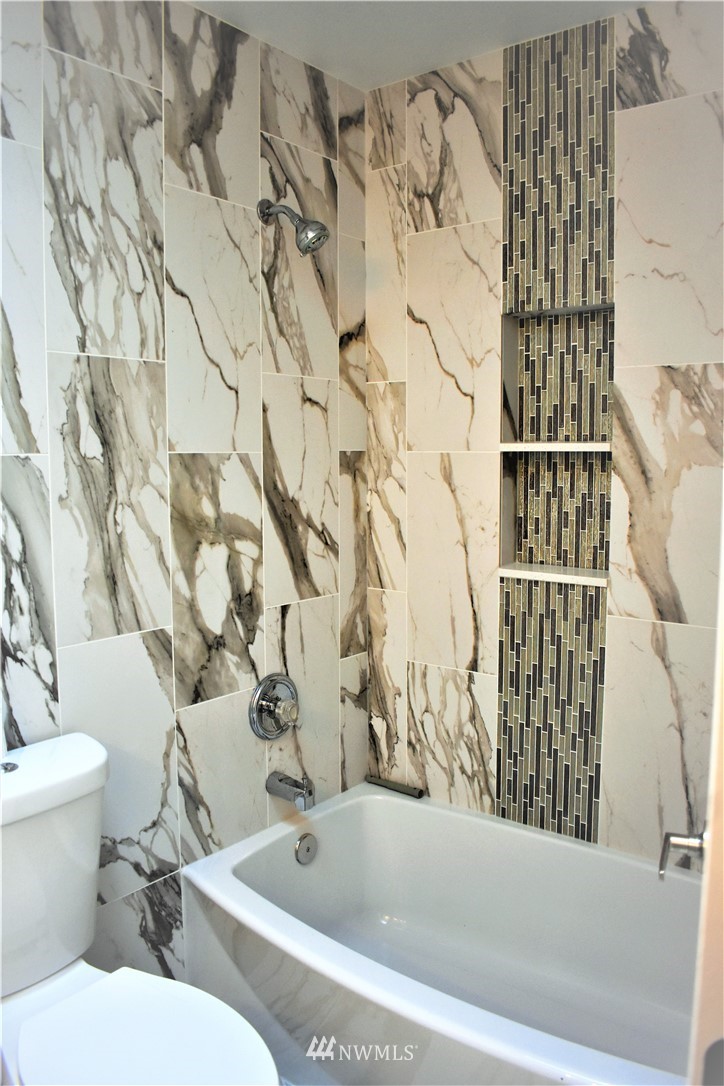 6423 Cady Road Everett, WA 98203 - Photo 10 of 23