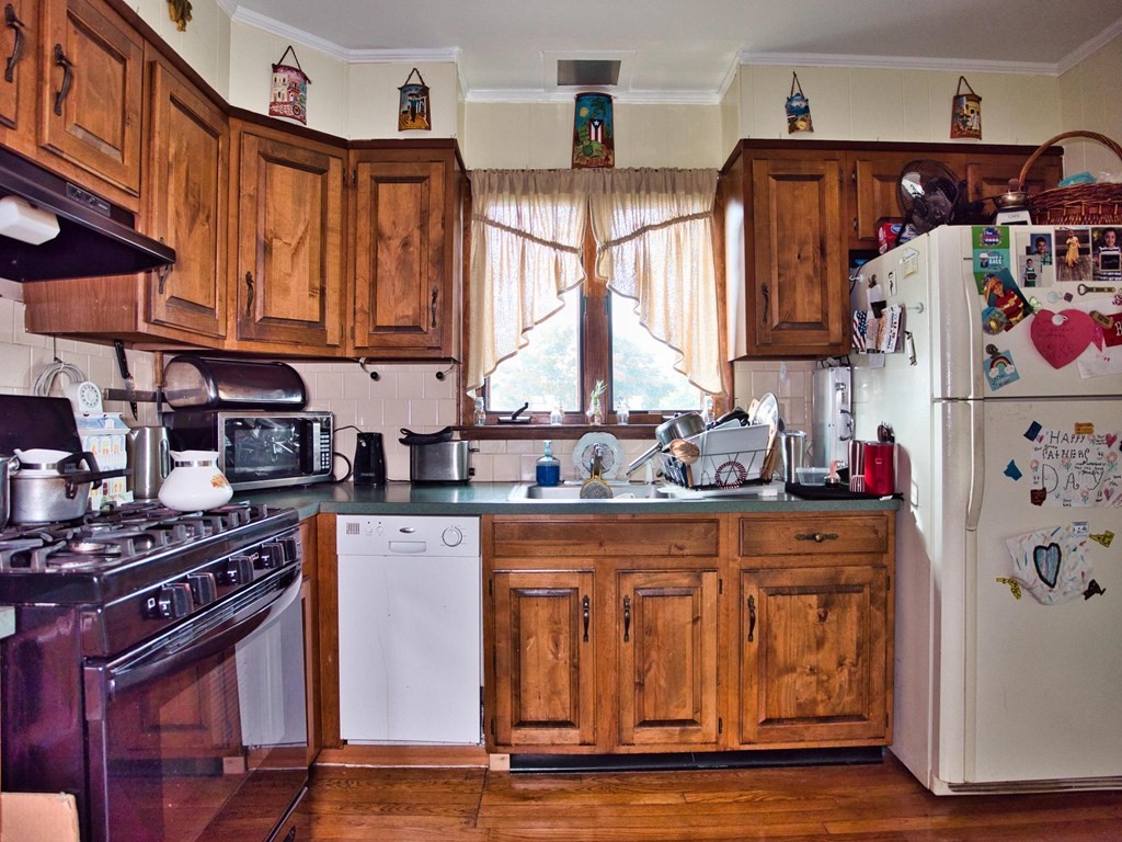 857 New Boston Road Fall River, MA 02720 - Photo 27 of 42 Gallery Image 27