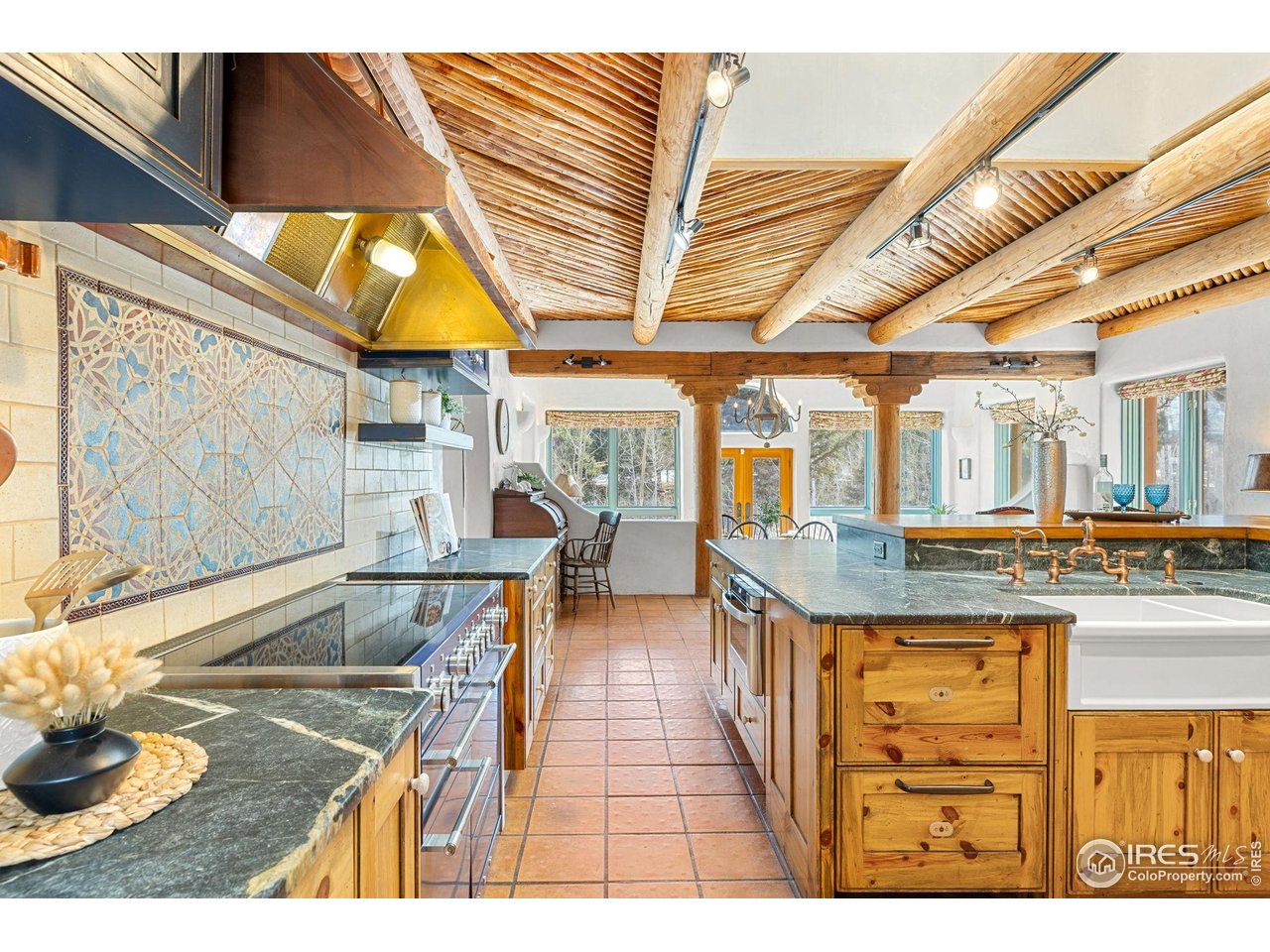 136 Old Post Office Road Boulder, CO 80302 - Photo 10 of 47