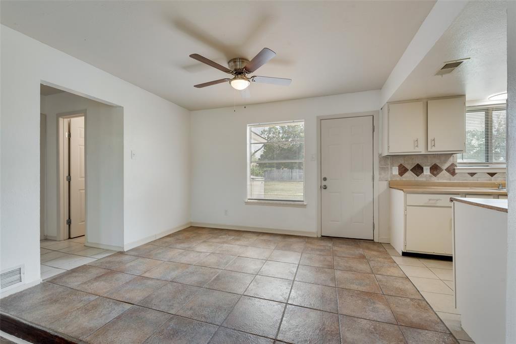 6214 Capestone Drive Dallas, TX 75217 - Photo 10 of 20