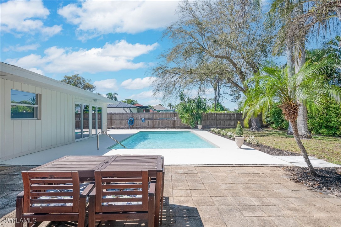 189 Mentor Drive Naples, FL 34110 - Photo 19 of 23