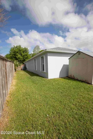 $2,300 | 3821 Long Leaf Drive, Melbourne, FL 32940