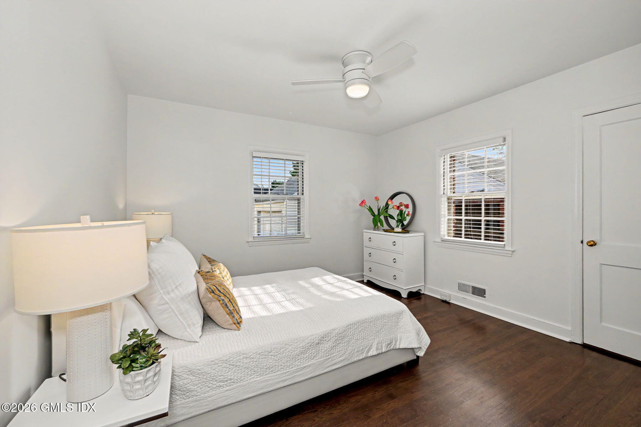14 Spezzano Drive Riverside, CT 06878 - Photo 7 of 17 17-web-or-mls-14-spezzano-dr