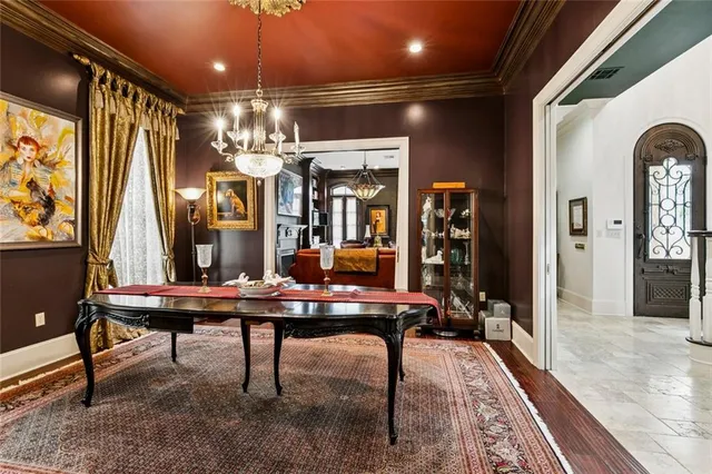 $1,599,000 | 180 East Oakridge Park, Metairie, LA 70005