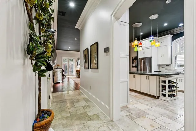 $1,599,000 | 180 East Oakridge Park, Metairie, LA 70005