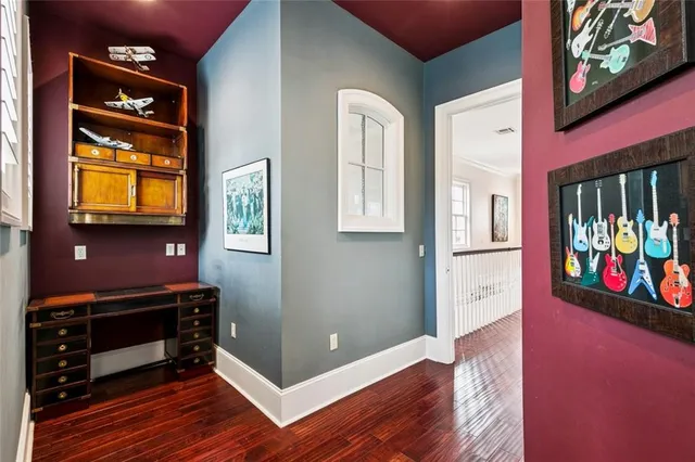 $1,599,000 | 180 East Oakridge Park, Metairie, LA 70005