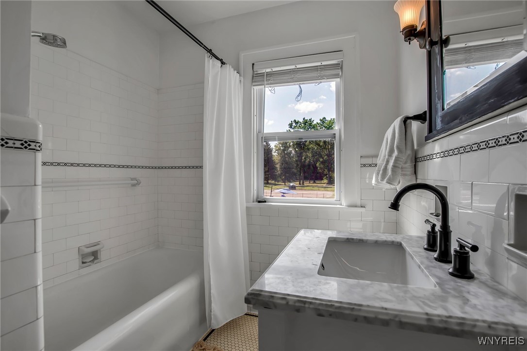 4100 Ransom Road Clarence, NY 14031 - Photo 18 of 50