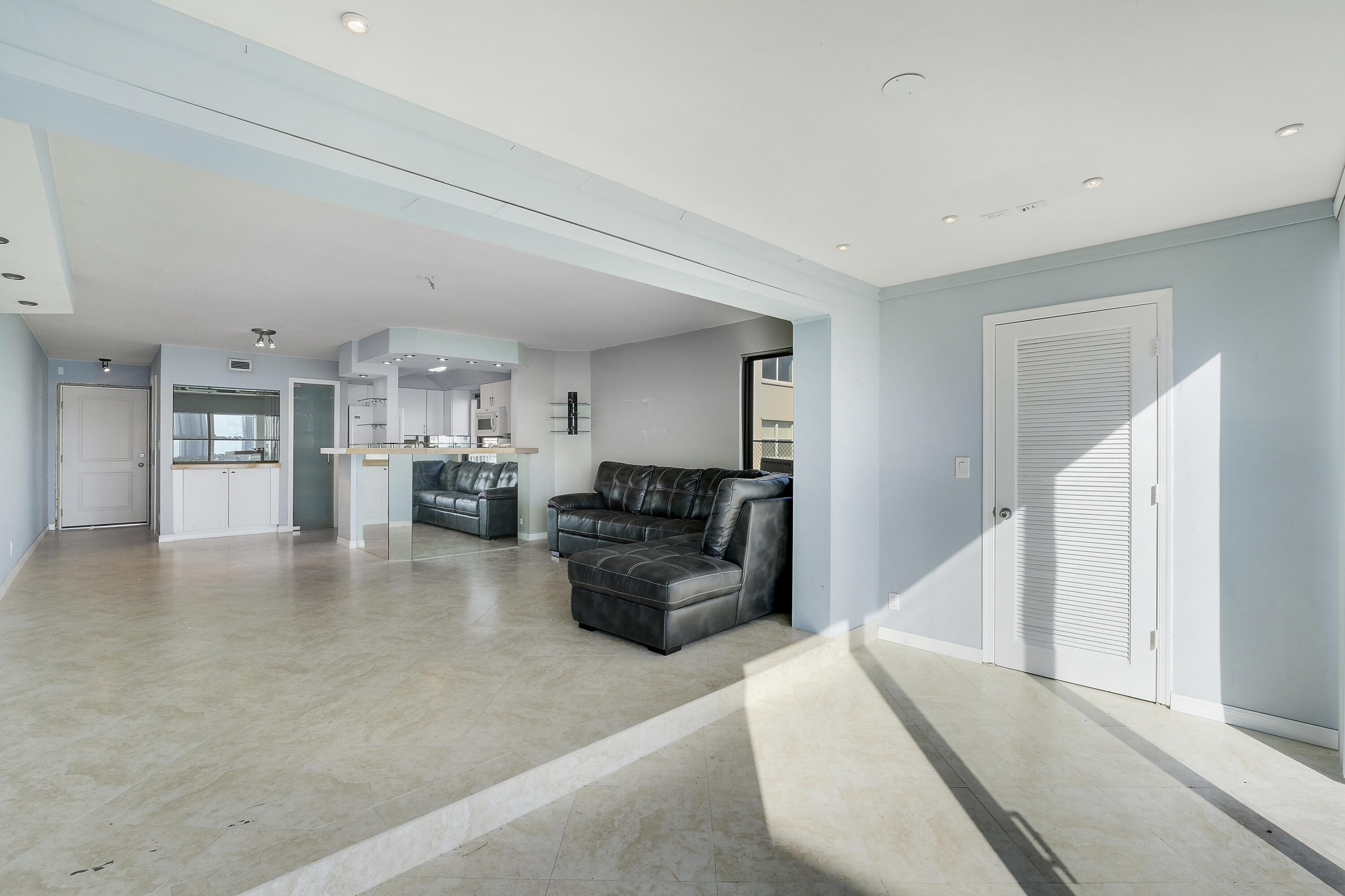 360 Wilma Circle Riviera Beach, FL 33404 - Photo 14 of 42 House-9