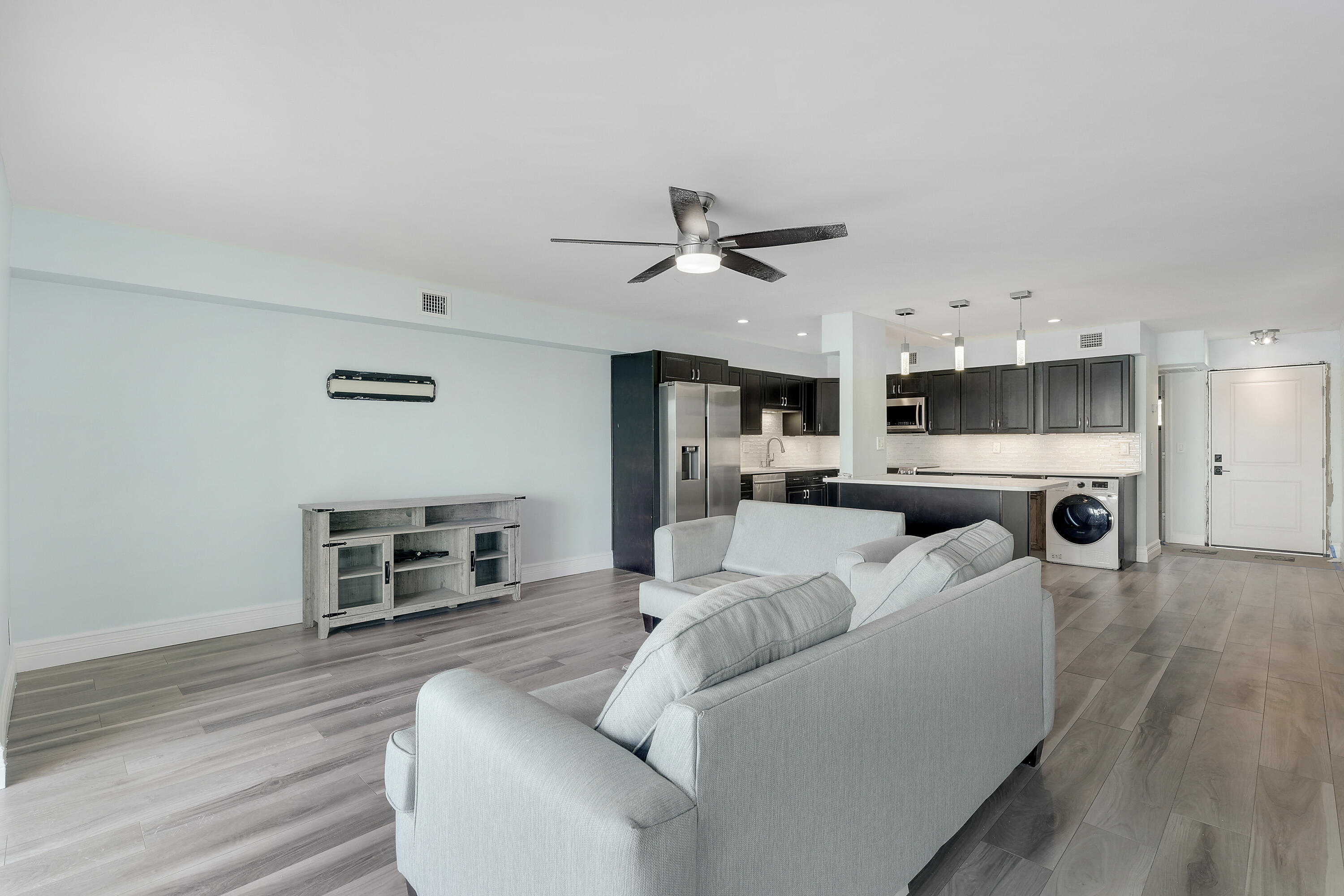 360 Wilma Circle Riviera Beach, FL 33404 - Photo 32 of 42 House-26