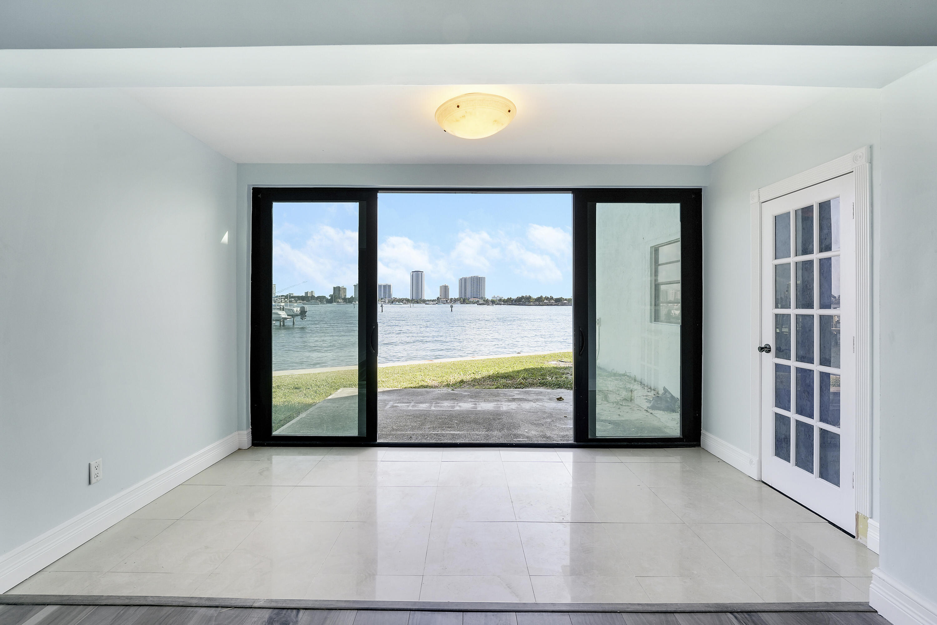 360 Wilma Circle Riviera Beach, FL 33404 - Photo 33 of 42 House-27