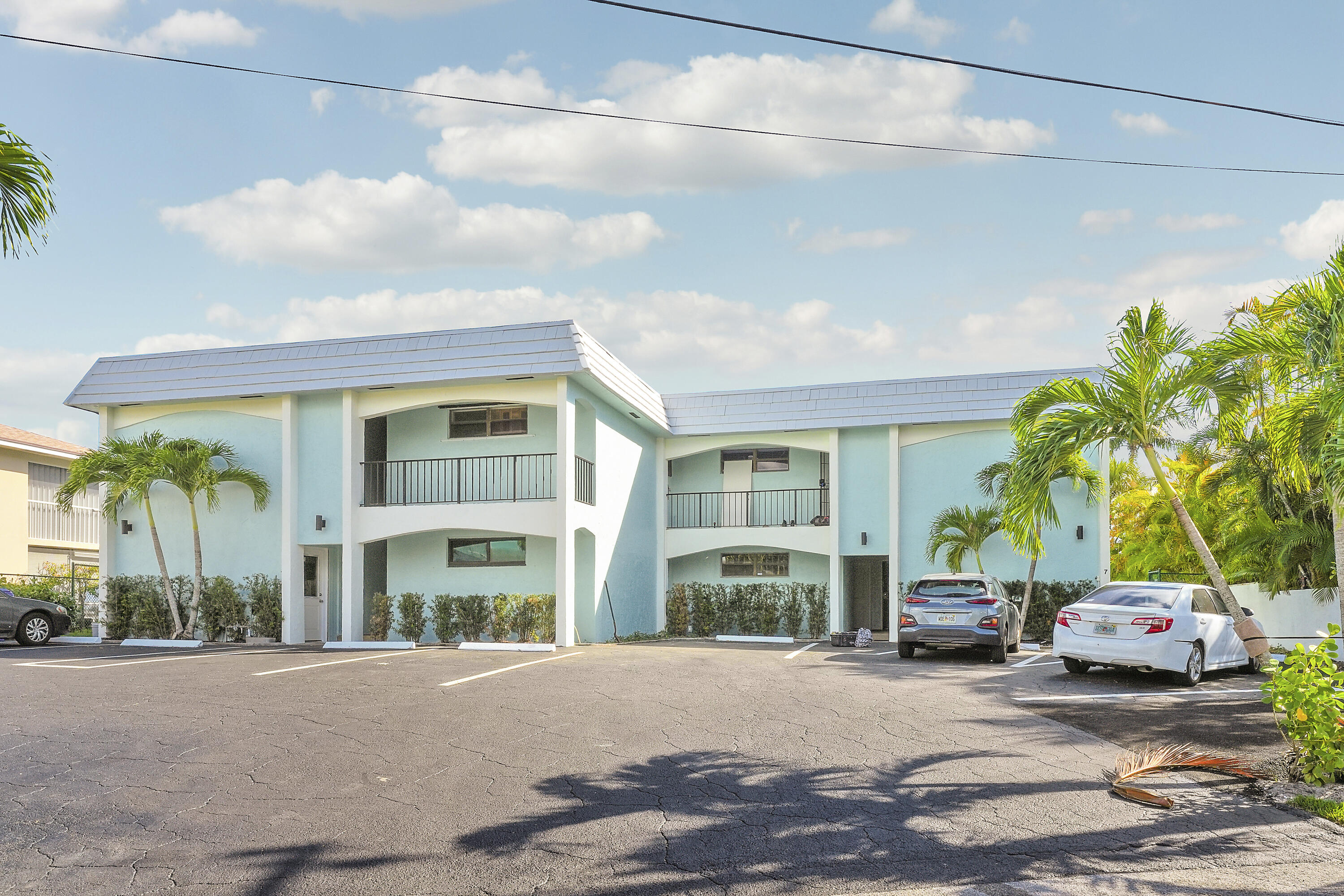 360 Wilma Circle Riviera Beach, FL 33404 - Photo 42 of 42 House-35