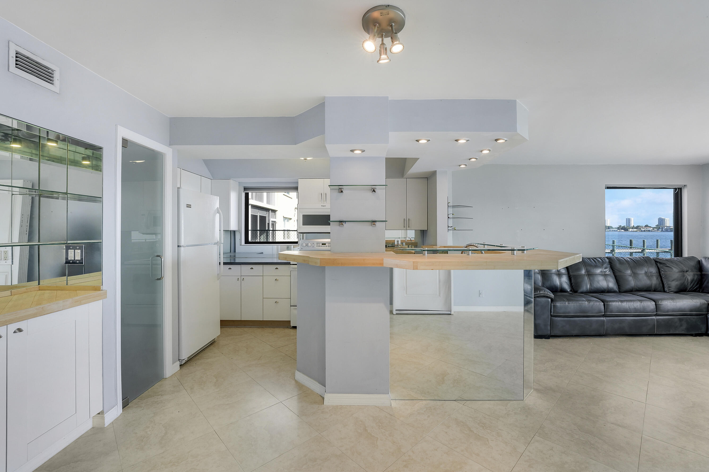 360 Wilma Circle Riviera Beach, FL 33404 - Photo 10 of 42 House-2