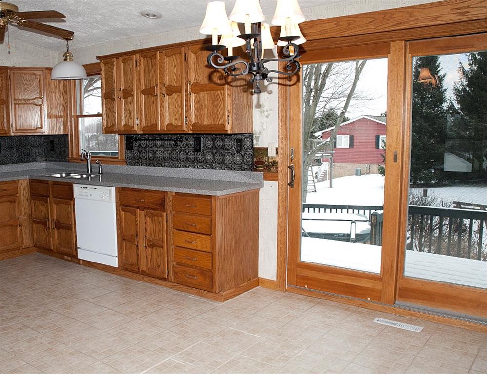 363 Brewer Road Rochester, PA 15074 - Photo 6 of 25 BEAUTIFUL CABINETRY WITH LOTS OF SPACE