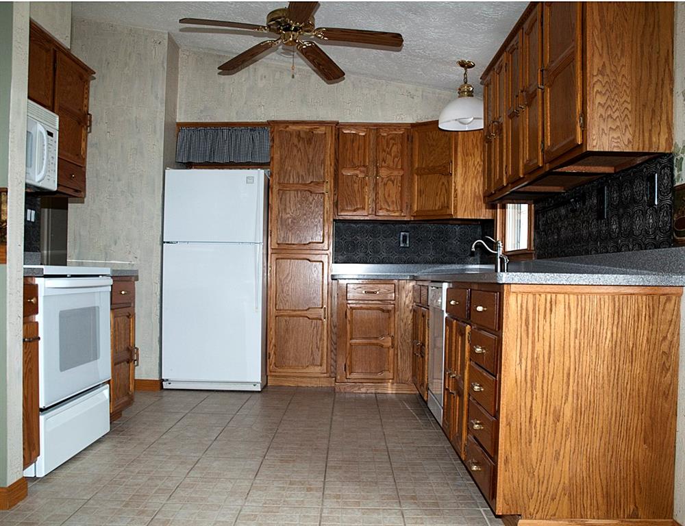 363 Brewer Road Rochester, PA 15074 - Photo 7 of 25