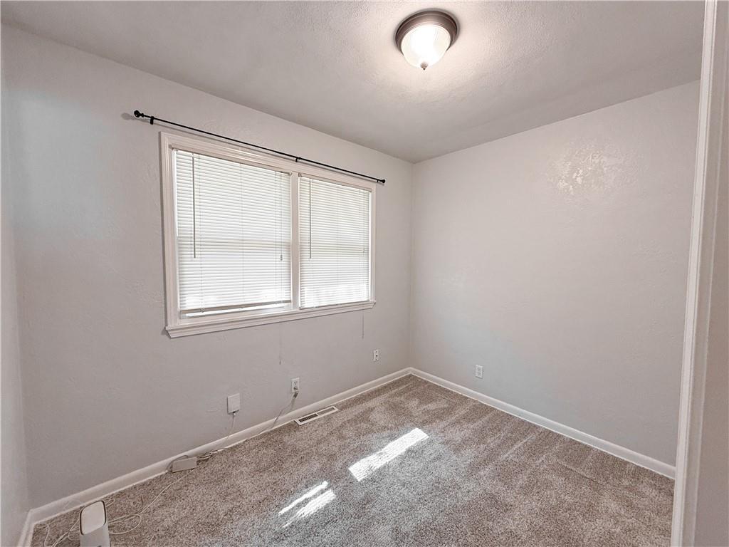 1701 North Kiger Road Independence, MO 64050 - Photo 10 of 19