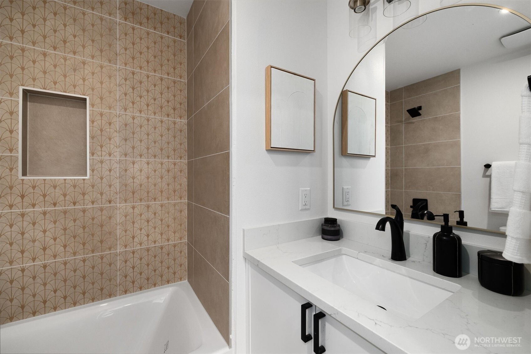 2317 South Judkins Street Seattle, WA 98144 - Photo 14 of 22 a bathroom with a sink a tub and a mirror