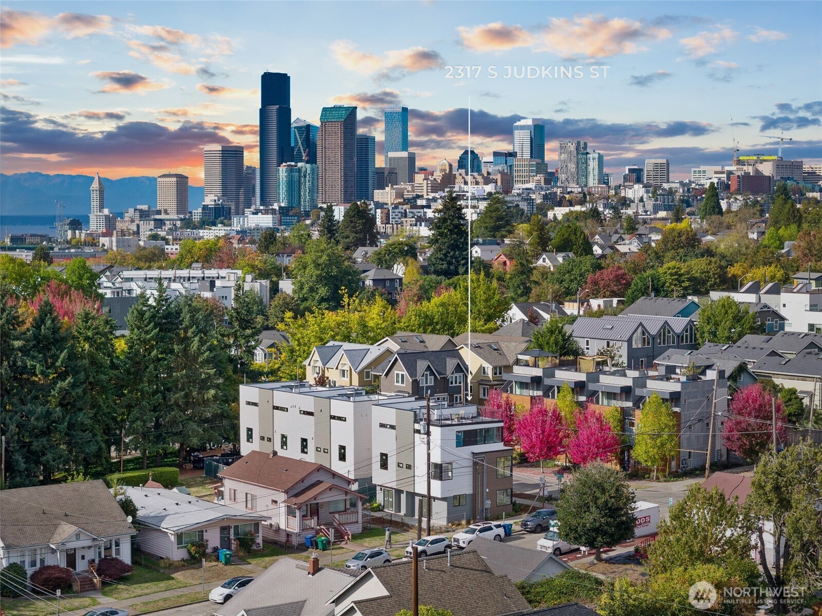 2317 South Judkins Street Seattle, WA 98144 - Photo 3 of 22 a city view