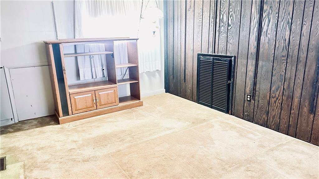 840 Meadow Avenue Monaca, PA 15061 - Photo 18 of 24 a view of a hallway with an entryway