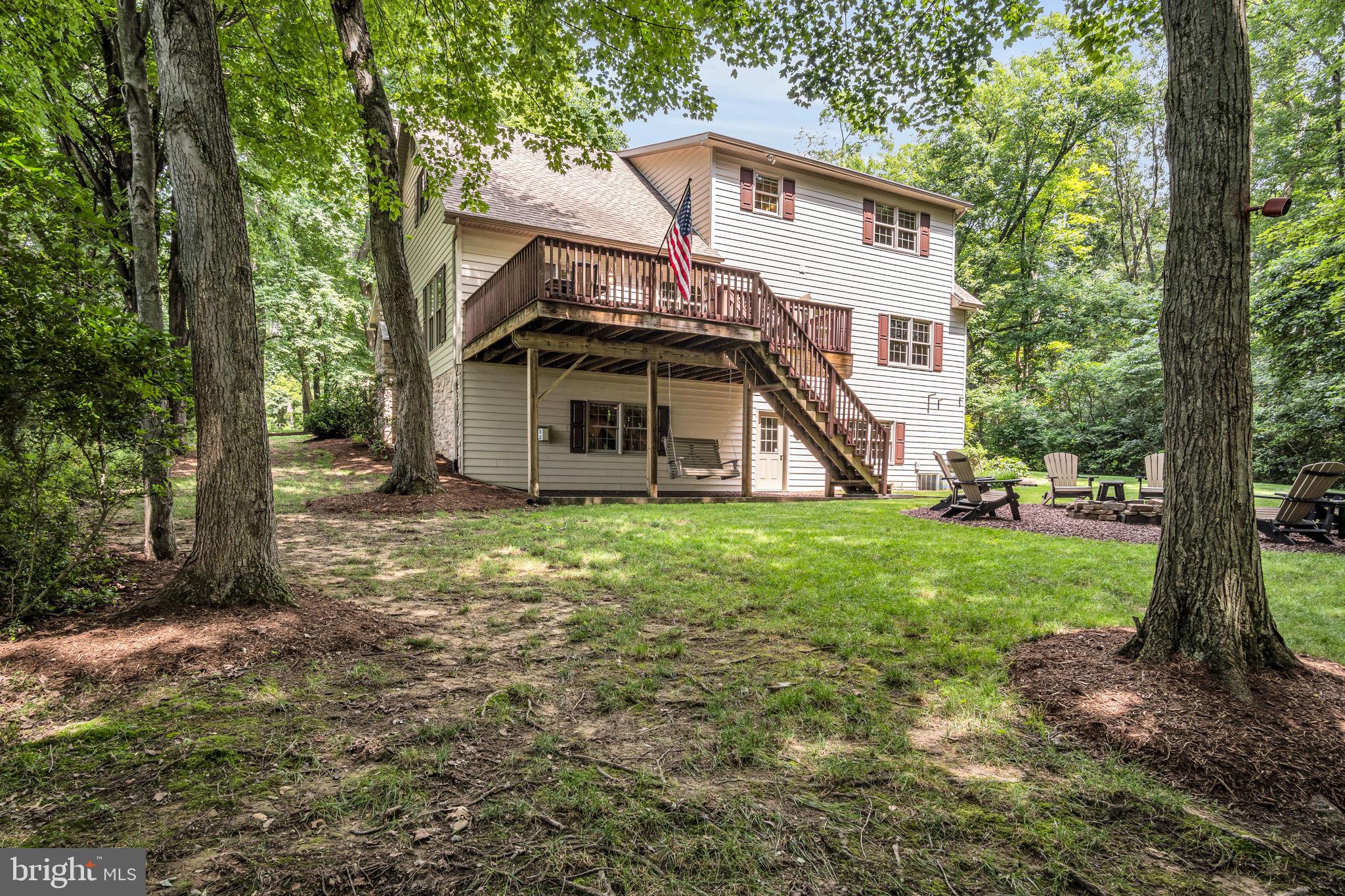 362 Aberdeen Road Elizabethtown, PA 17022 - Photo 40 of 67 a view of a house with backyard and a tree