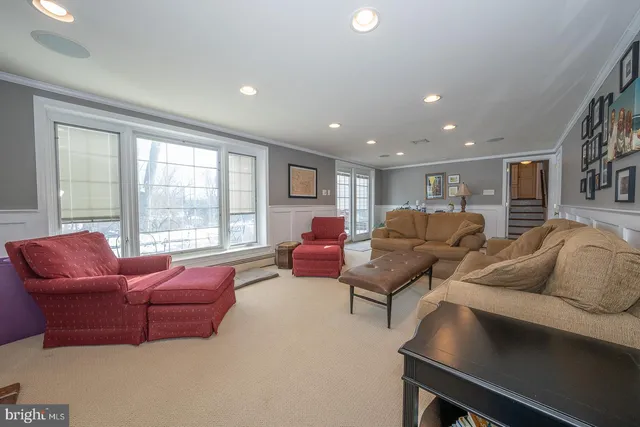 $995,000 | 334 Echo Valley Lane, Newtown Square, PA 19073