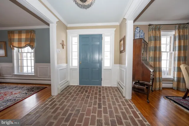 $995,000 | 334 Echo Valley Lane, Newtown Square, PA 19073