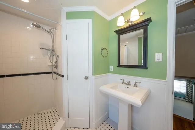 $995,000 | 334 Echo Valley Lane, Newtown Square, PA 19073