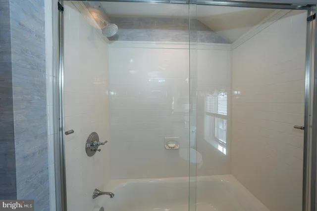 $995,000 | 334 Echo Valley Lane, Newtown Square, PA 19073