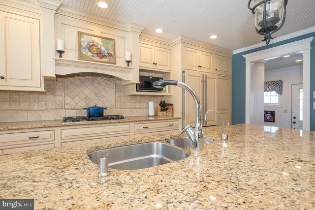 $995,000 | 334 Echo Valley Lane, Newtown Square, PA 19073