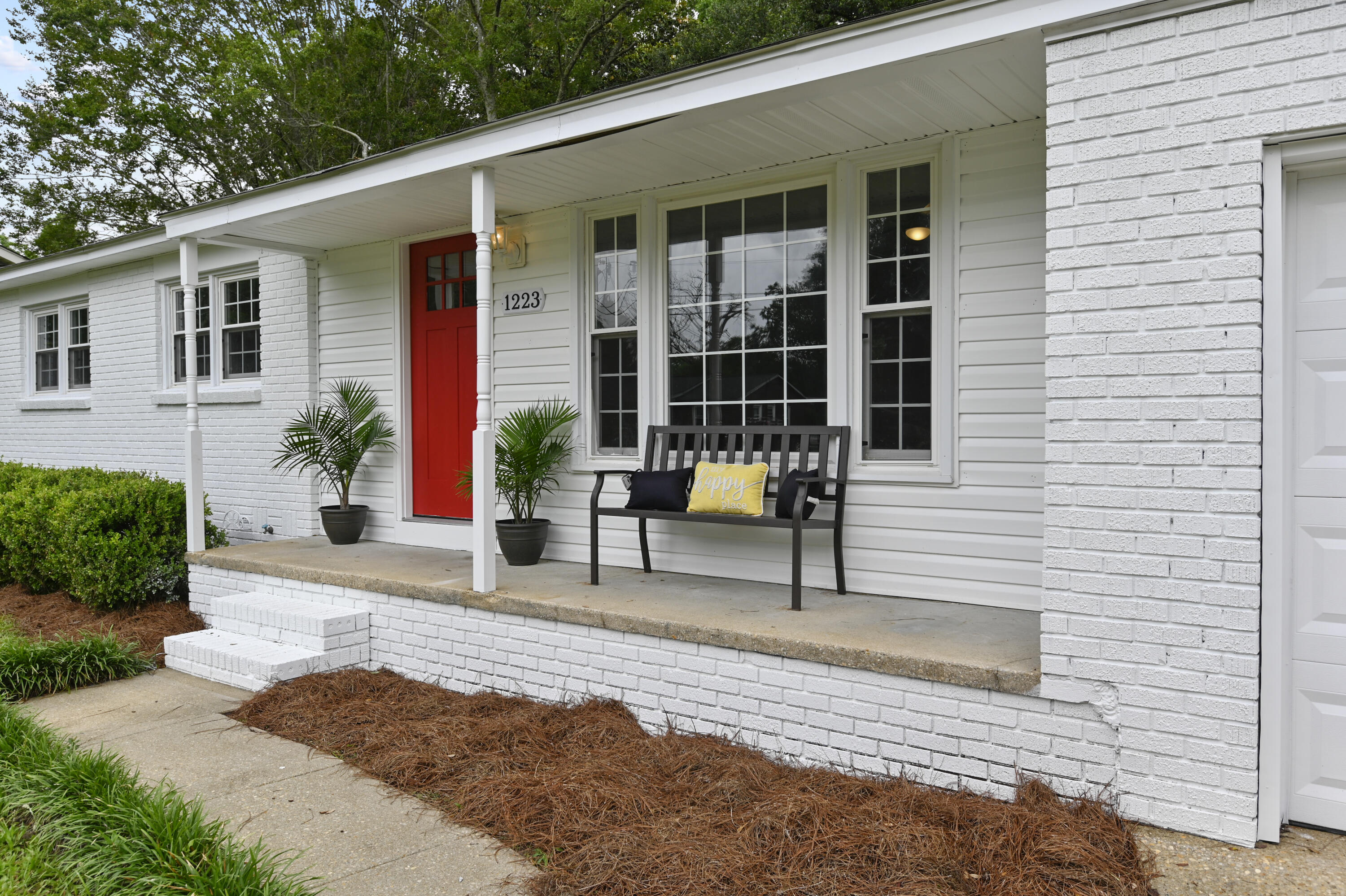 1223 Springhill Road Hanahan, SC 29410 - Photo 2 of 30 _DSC3898