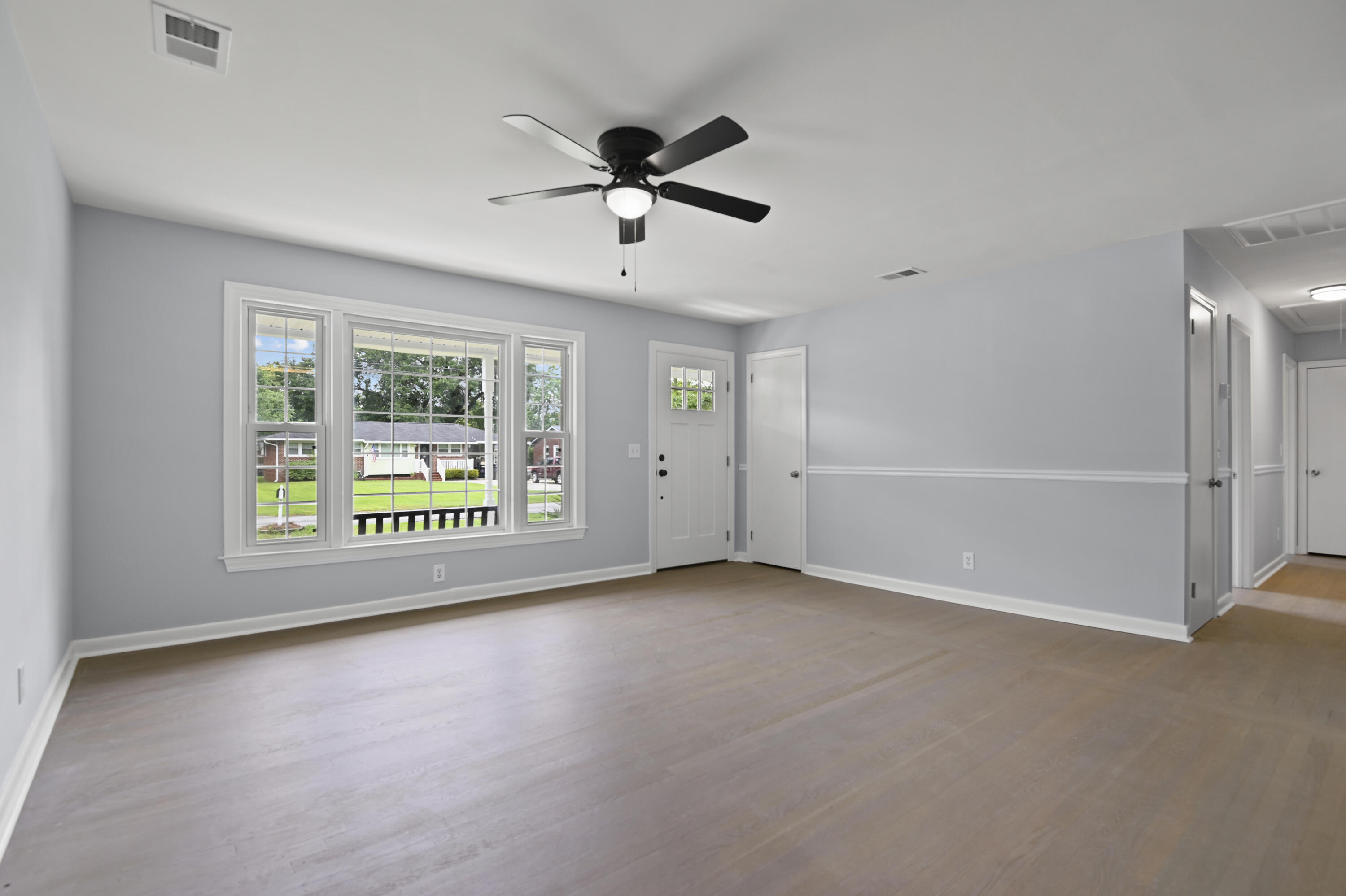 1223 Springhill Road Hanahan, SC 29410 - Photo 4 of 30 _DSC3866