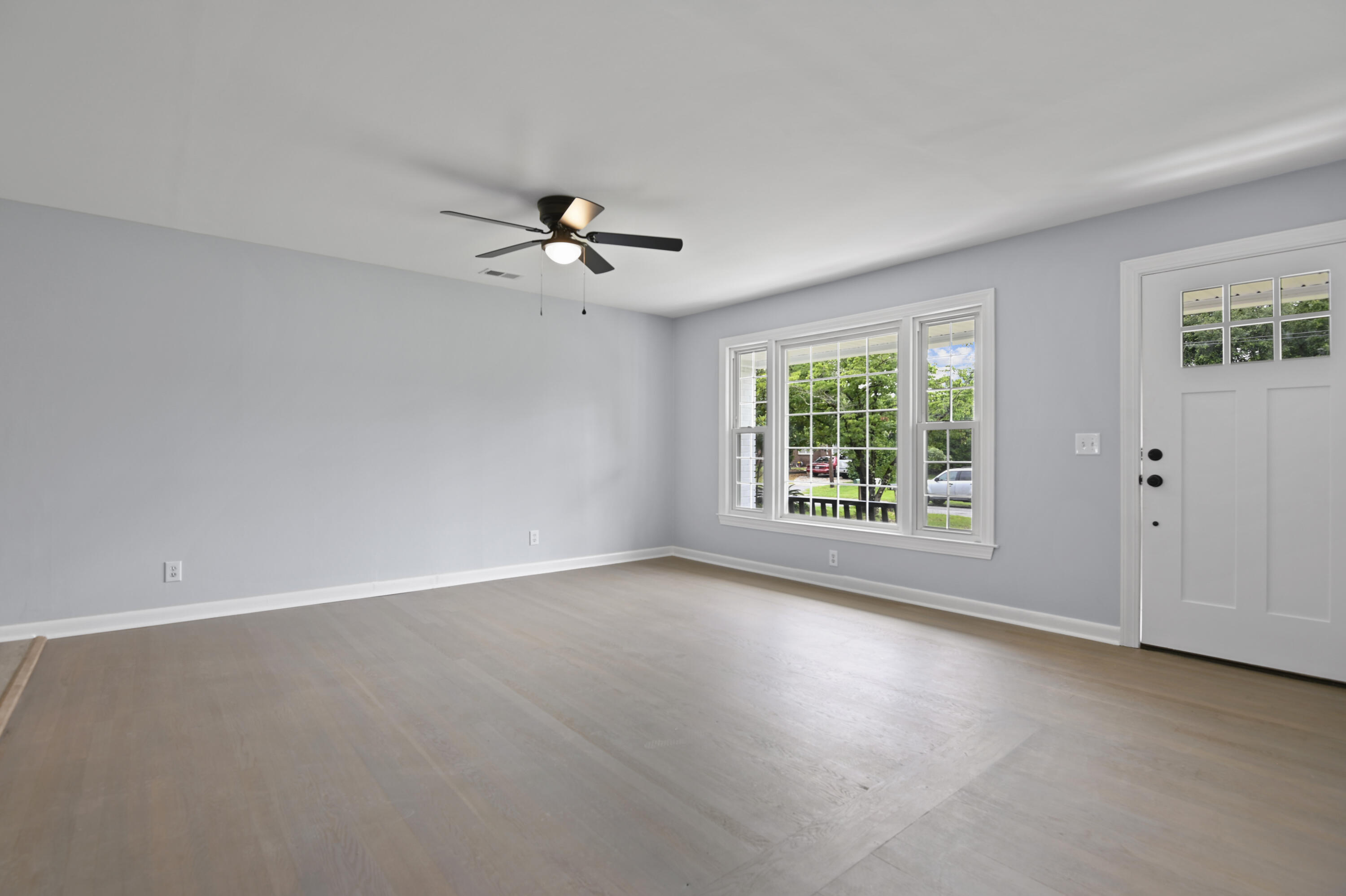1223 Springhill Road Hanahan, SC 29410 - Photo 5 of 30 _DSC3861