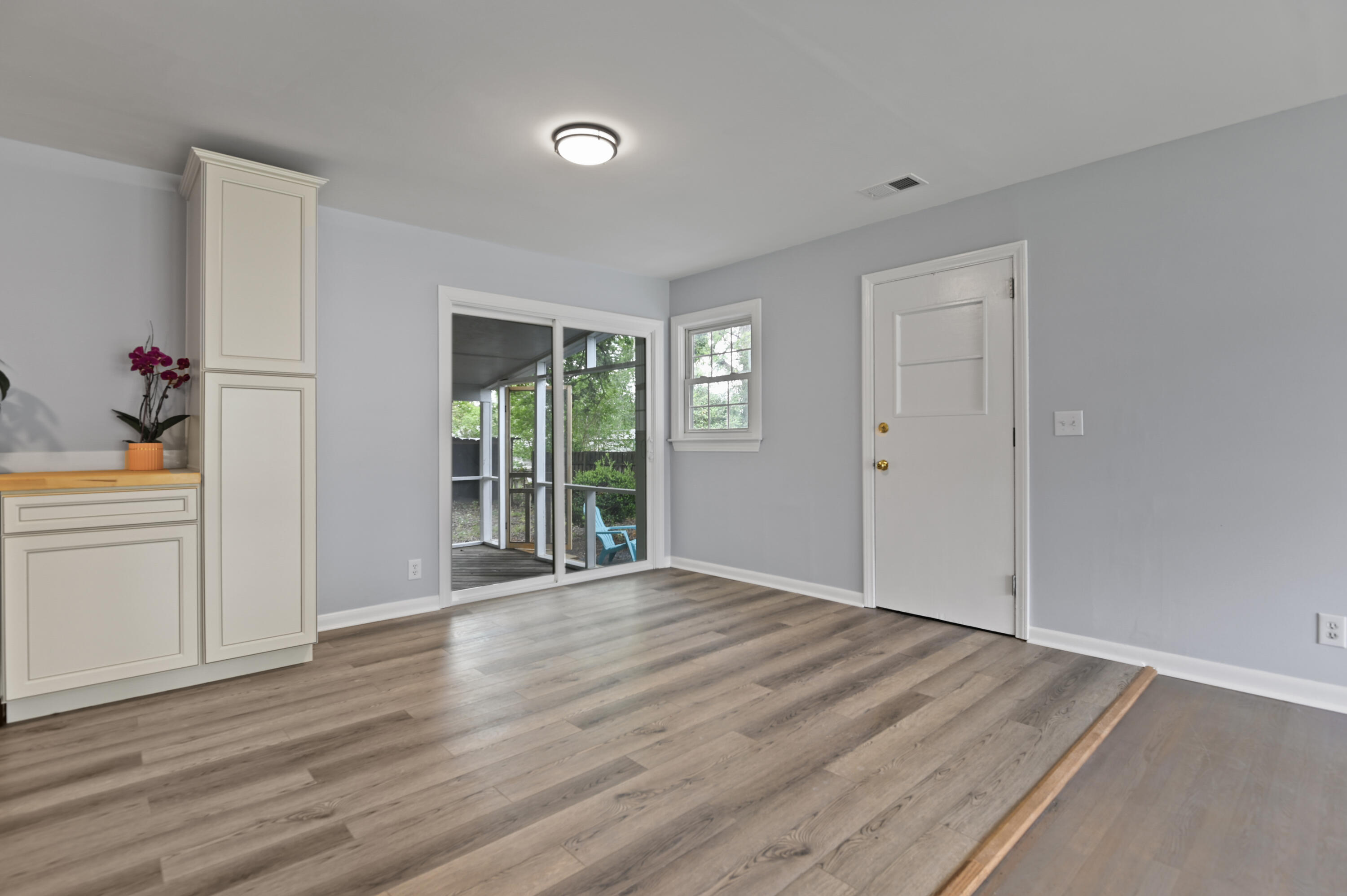 1223 Springhill Road Hanahan, SC 29410 - Photo 9 of 30 _DSC3881