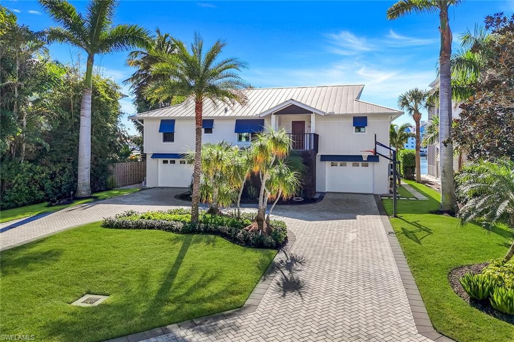 336 Oak Avenue Naples, FL 34108 - Photo 2 of 43