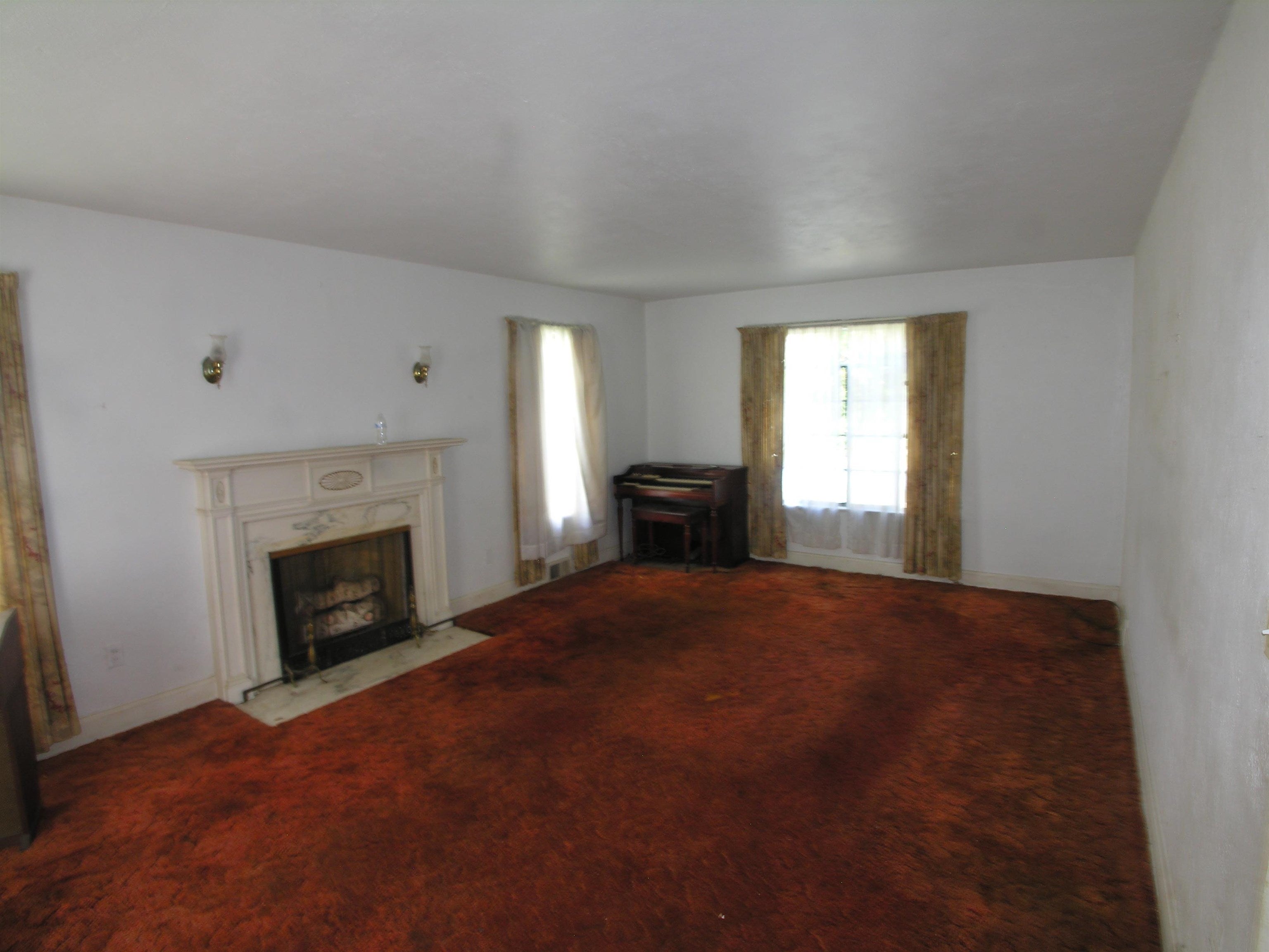 323 South Englewood Road Huntington, WV 25701 - Photo 2 of 25 Gallery Image 2